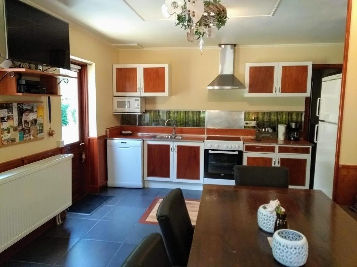 Holiday Home"Monsieur Nips" Érezée Εξωτερικό φωτογραφία